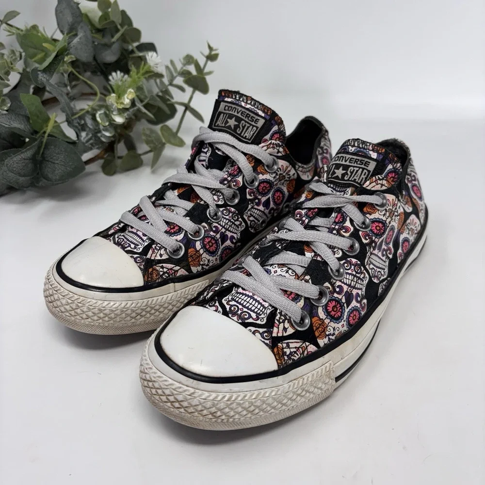 Converse Chuck Taylor All-Star Low-Top Sneakers Womens Size 7 Sugar Skull Mens 5